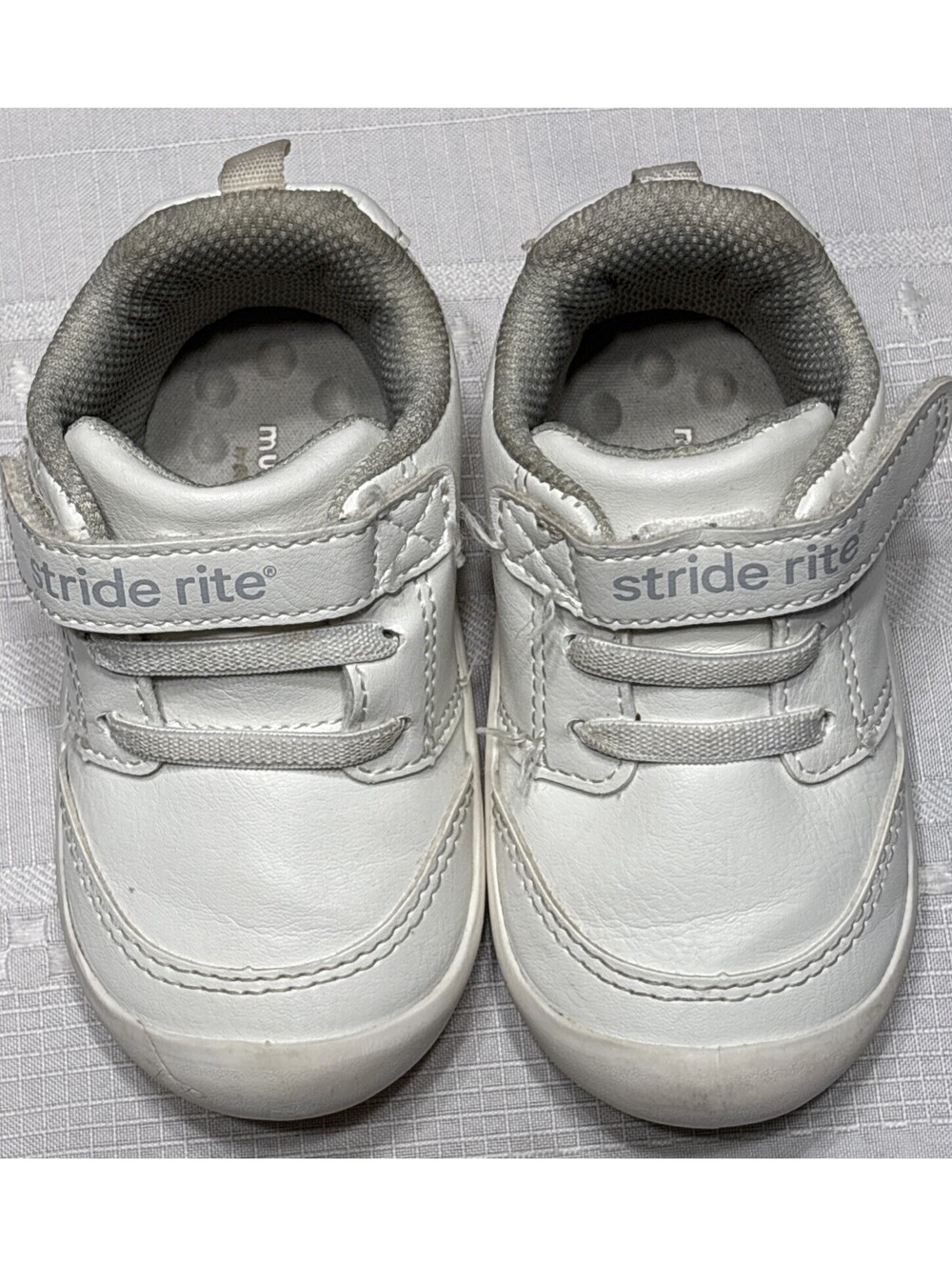 Stride Rite Munchkin White Hook & Loop Low Top Sneakers US 6M